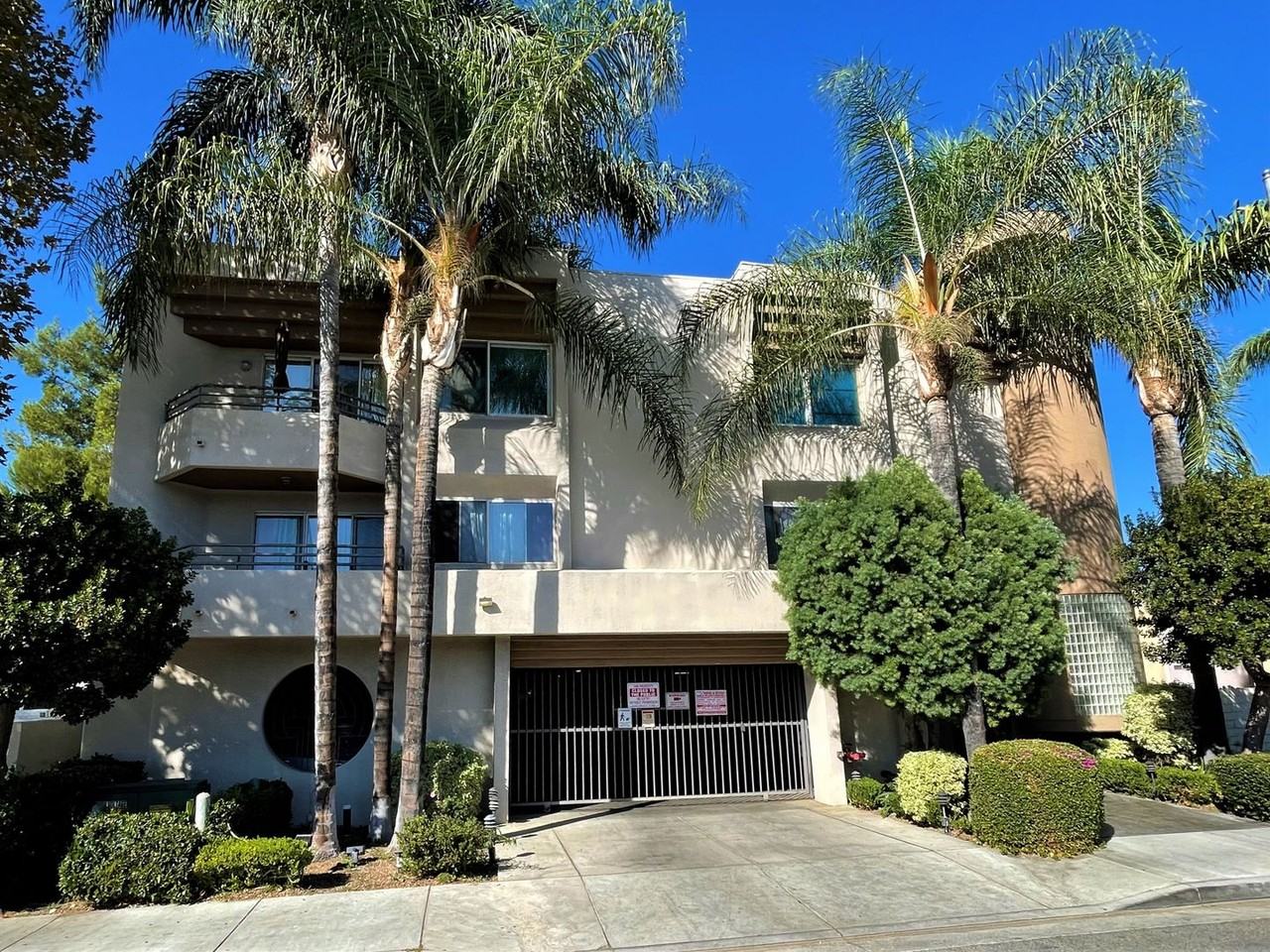 15455 Sherman Way #22