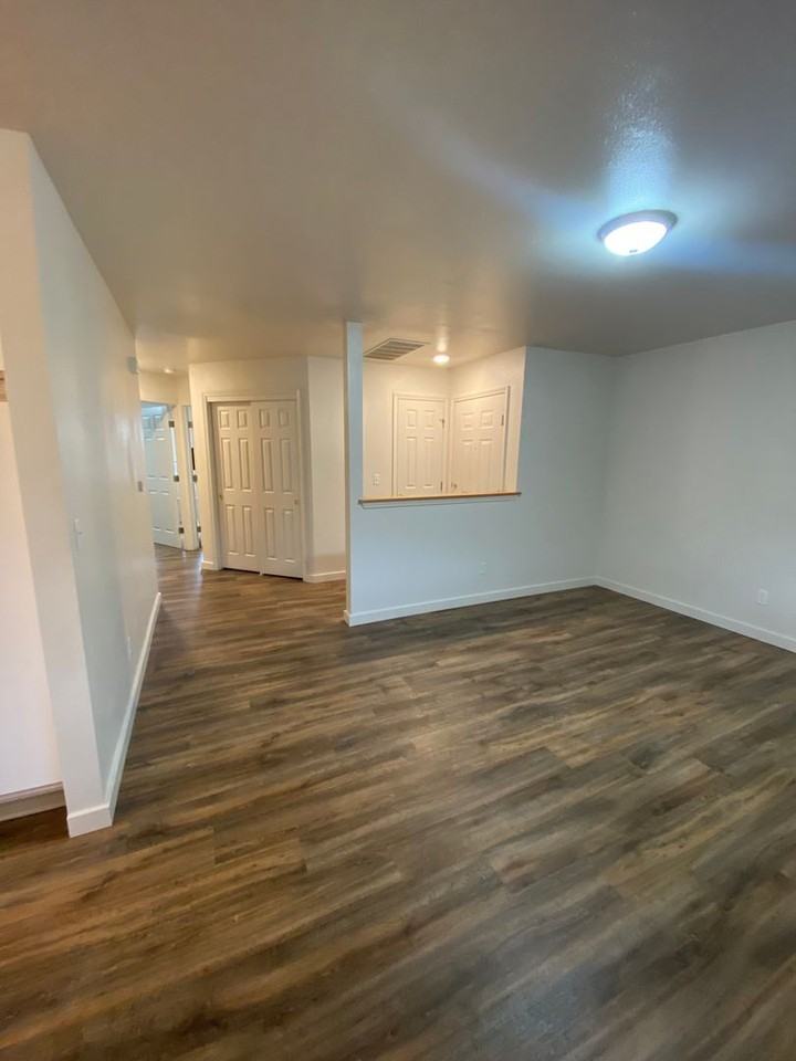 353 S Meridian Rd #203 - Photo 3 of 19