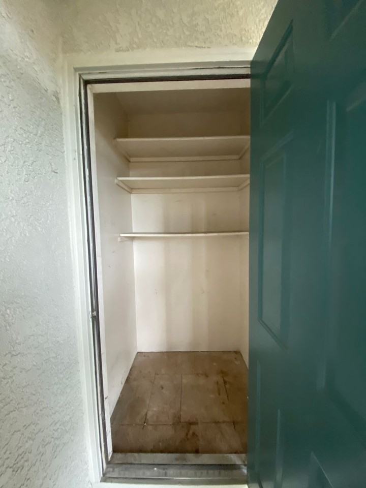 353 S Meridian Rd #203 - Photo 7 of 19