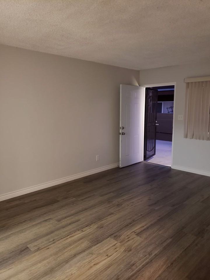 4057 Ohio St - Photo 6 of 20