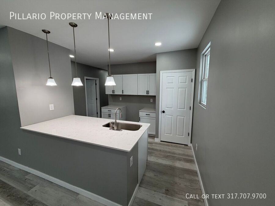 3221 E 38th St - Photo 3 of 9