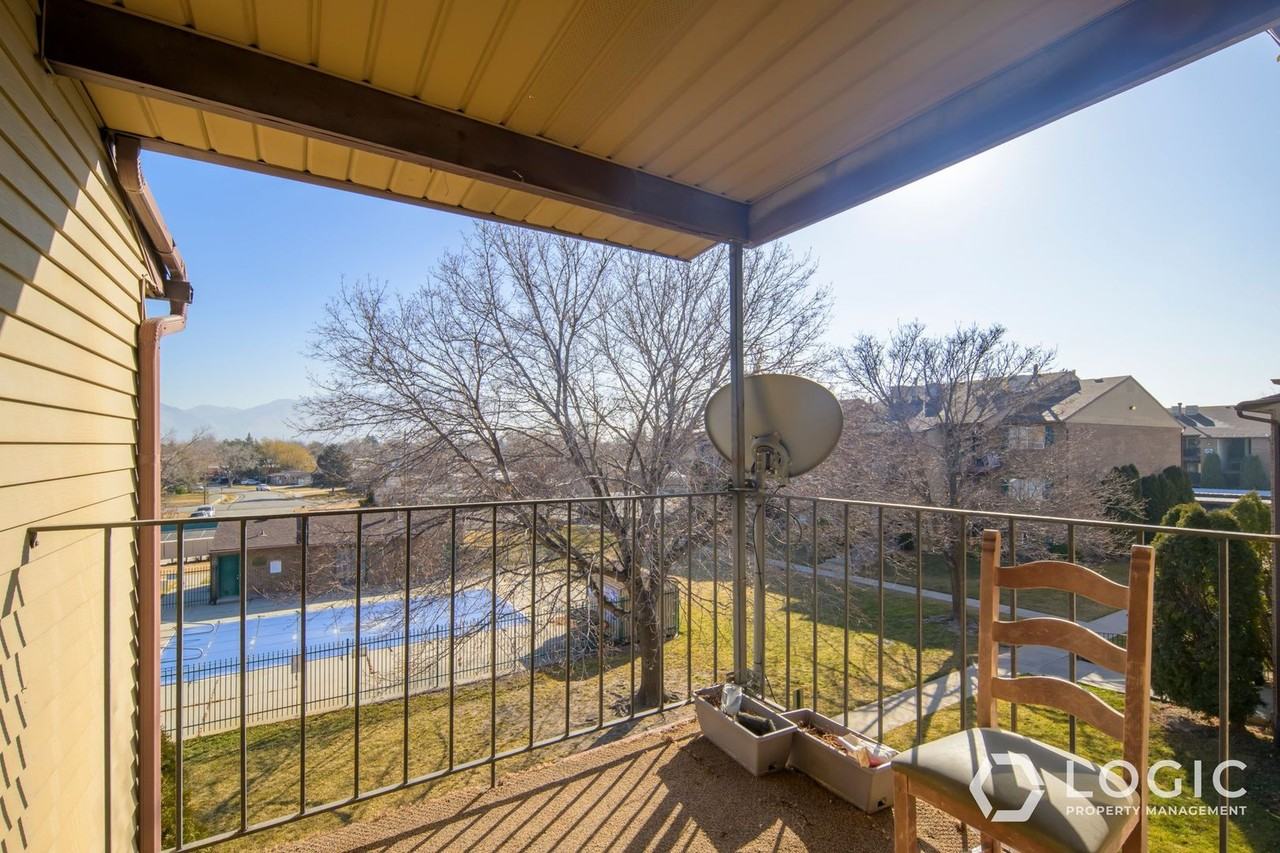 4128 S Oak Meadows Dr #30 - Photo 2 of 23