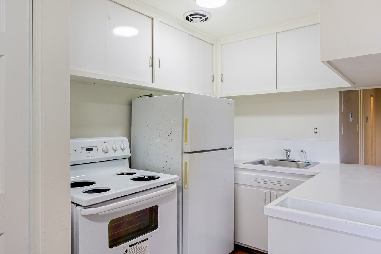 1320 14th Avenue South // Garden Apartments - Photo 3 of 35