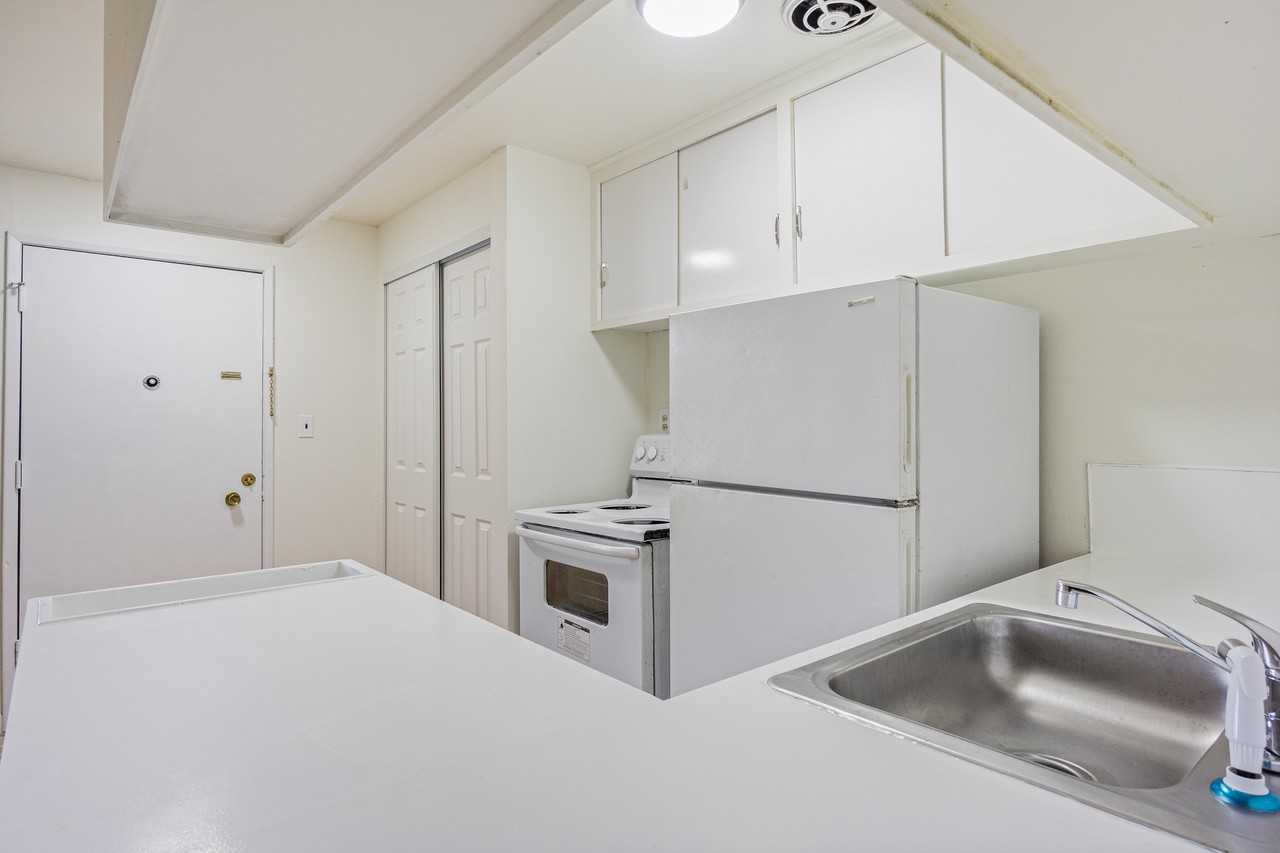 1320 14th Avenue South // Garden Apartments - Photo 4 of 35