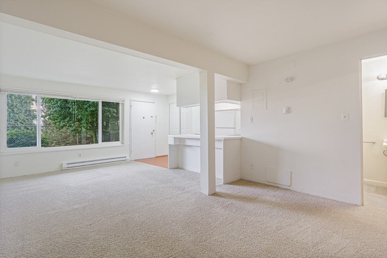 1320 14th Avenue South // Garden Apartments - Photo 6 of 35