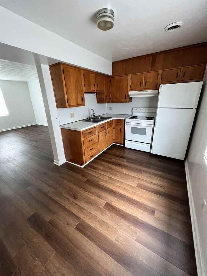 337-347 East Augusta Ave., Vinton, VA  24179 - Photo 2 of 5