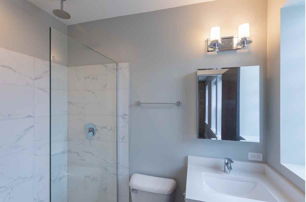 4069 North Kenmore Avenue - Photo 2 of 22