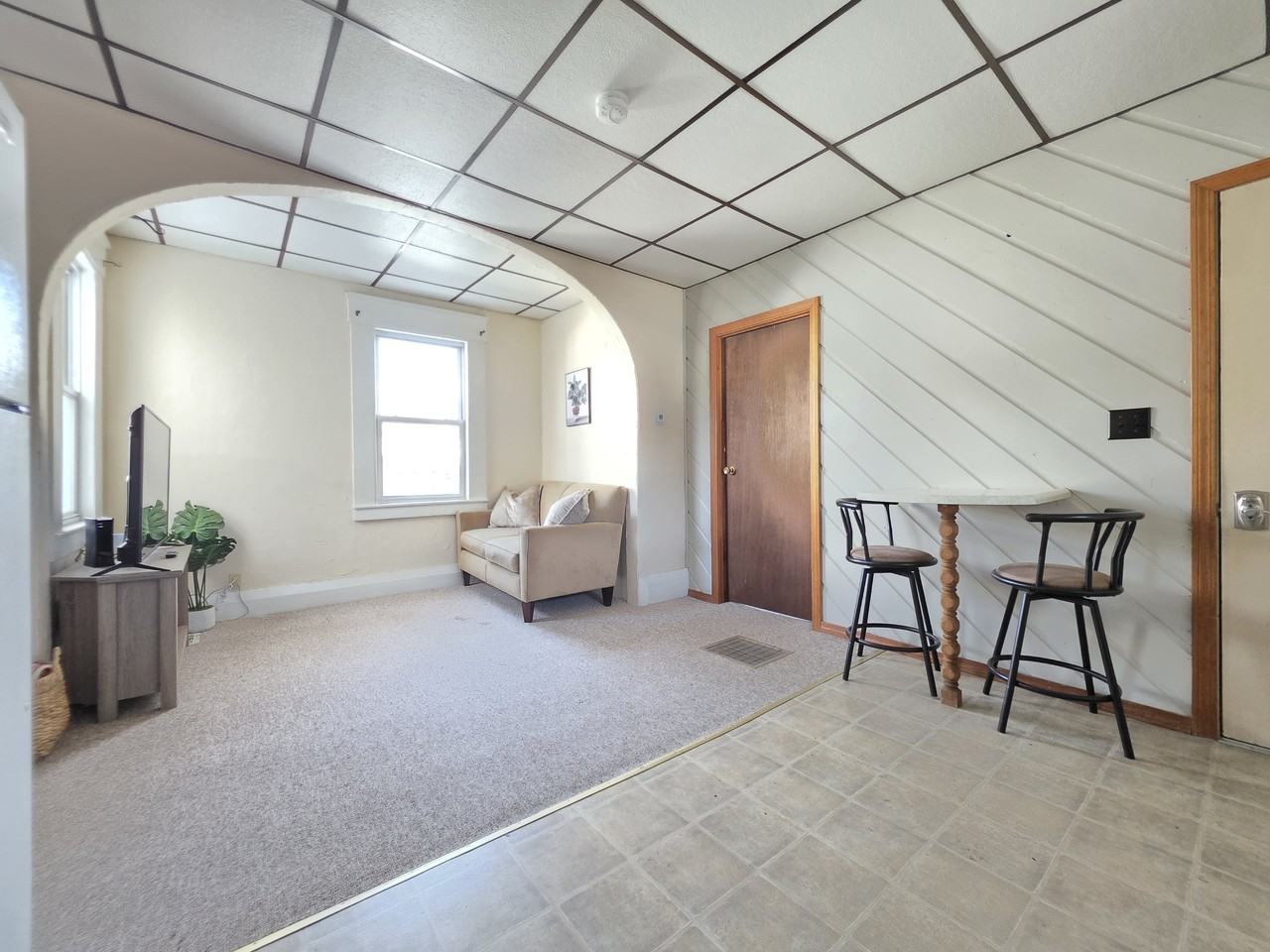 82 Fourth Street - Photo 4 of 18