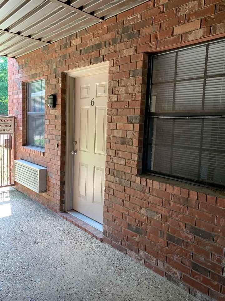 East Gate Apartments - Photo 6 of 6