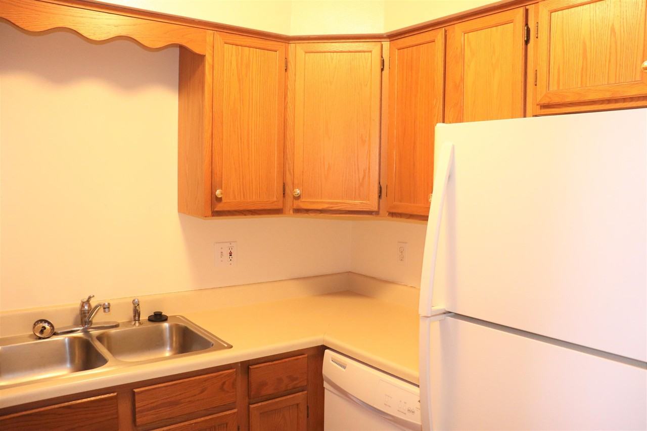 3507 Queen Dr - Photo 3 of 21