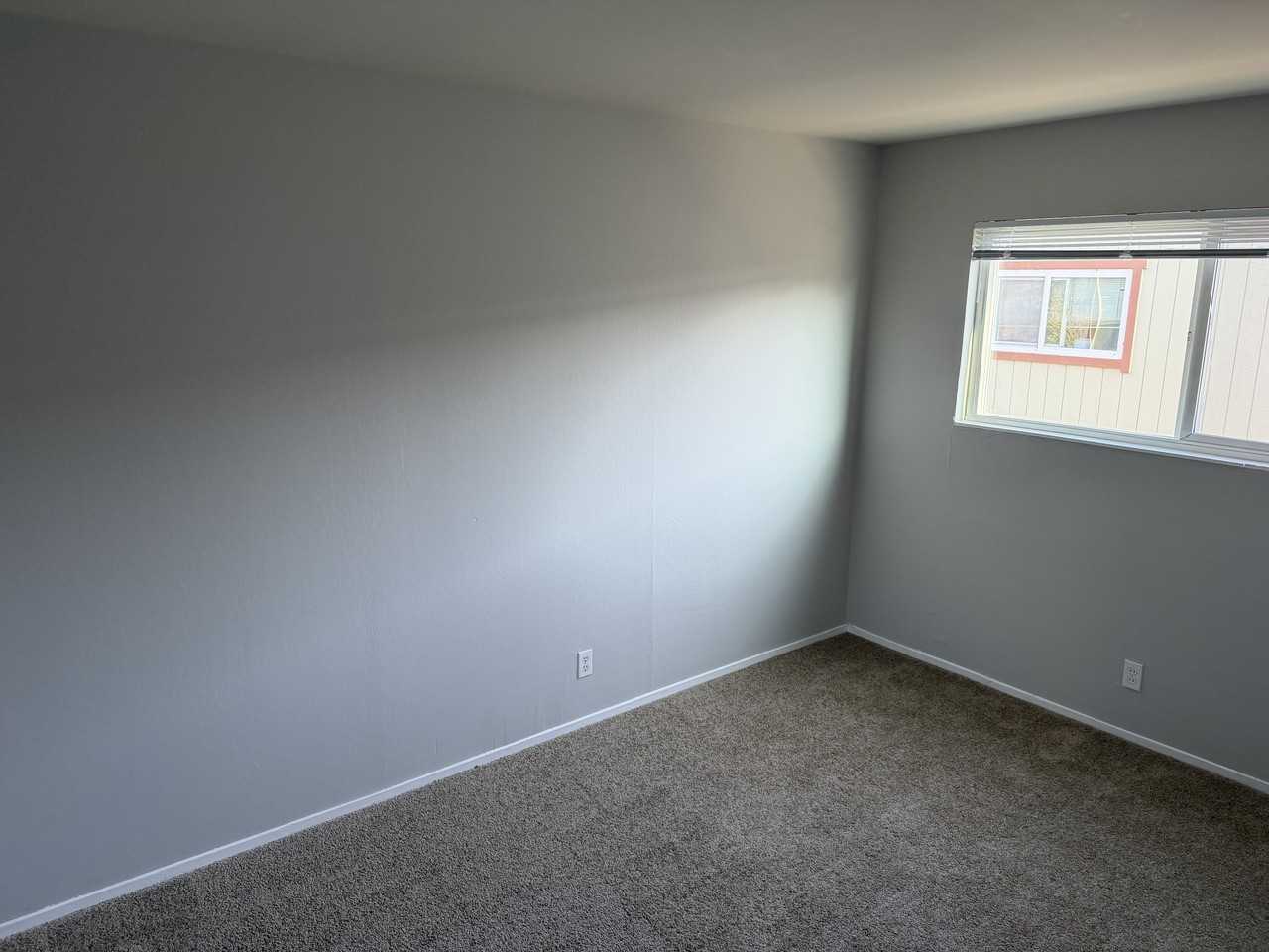 1312-1318 Leafwood - Photo 5 of 13