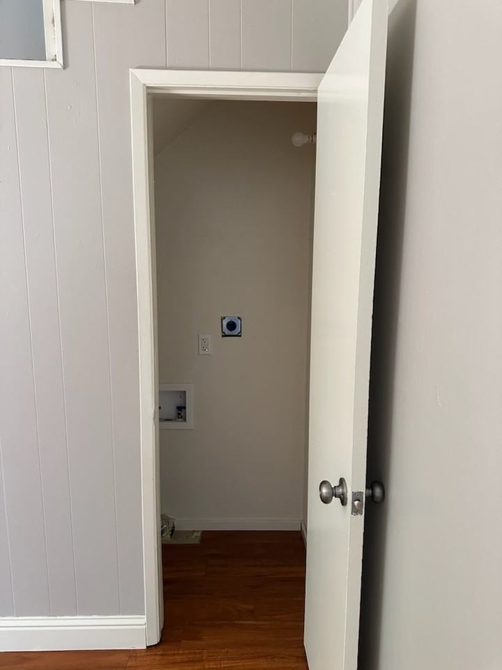 1024 Redwood Hwy Apartments - Photo 5 of 22