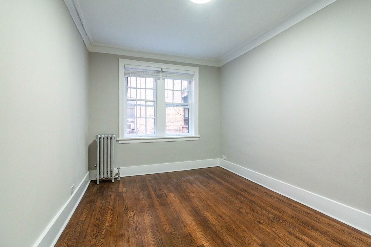7405-7413 N Damen Ave - Photo 6 of 9