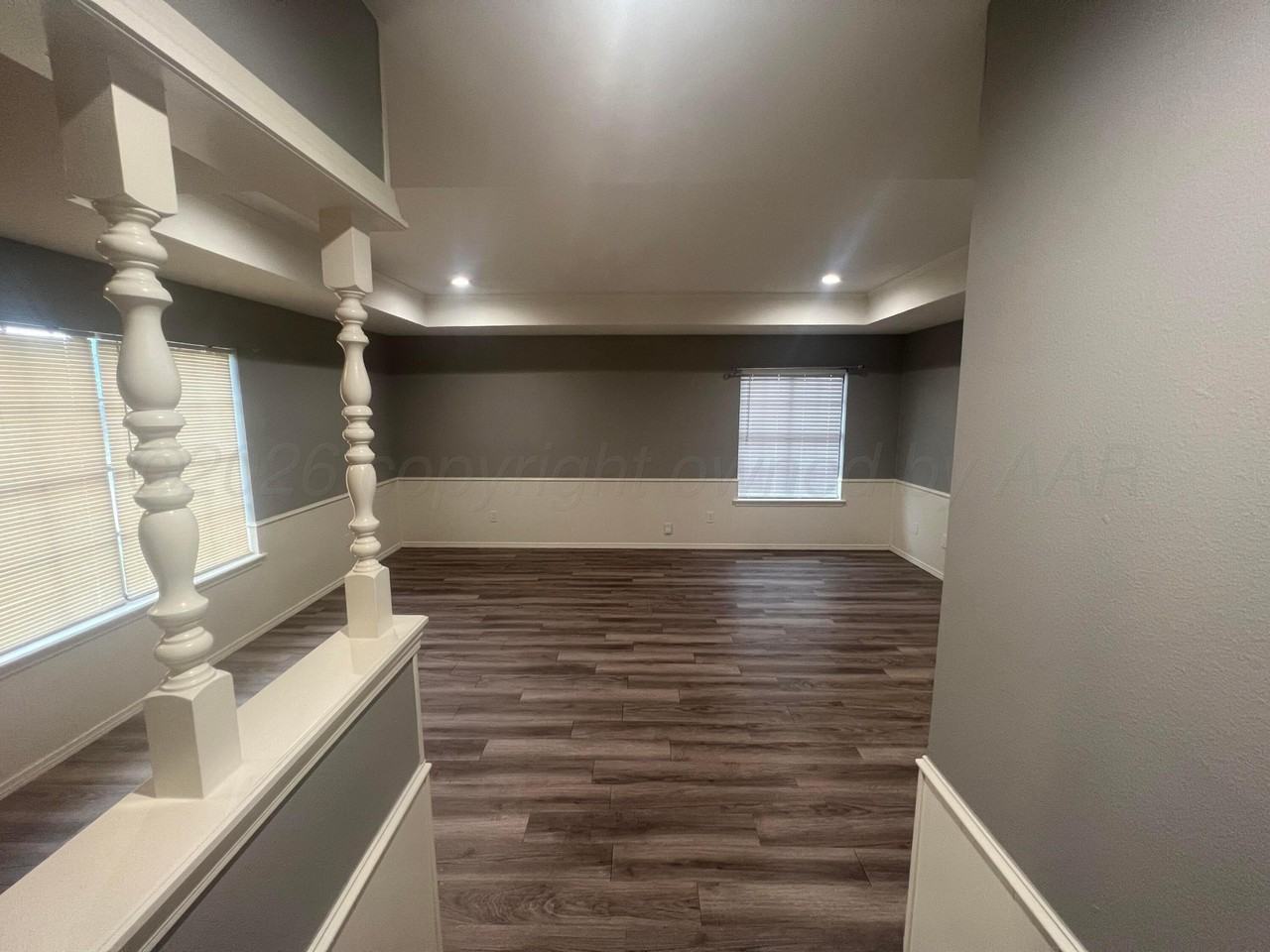 1008 Sugarloaf Dr - Photo 4 of 25