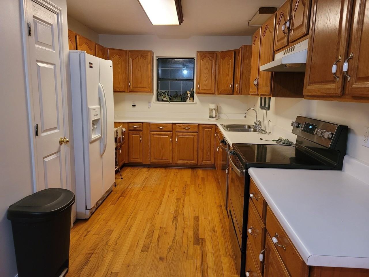 331 Glenwood Dr - Photo 2 of 28