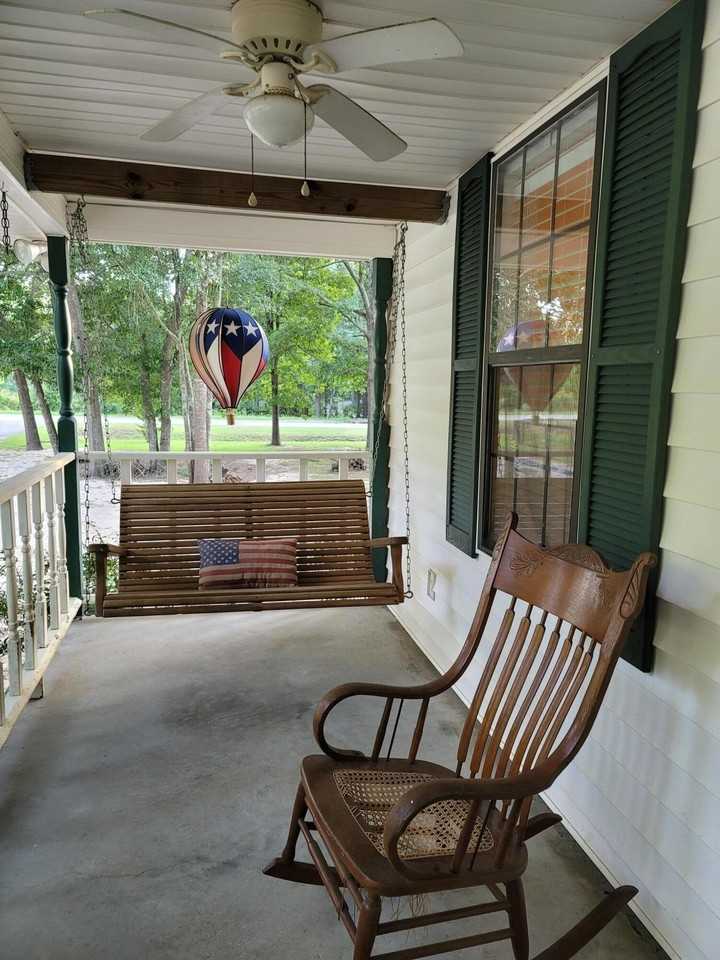 331 Glenwood Dr - Photo 3 of 28