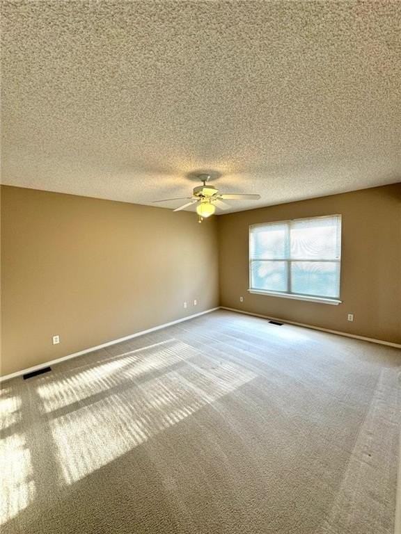 6 Melbourn Dr - Photo 7 of 13