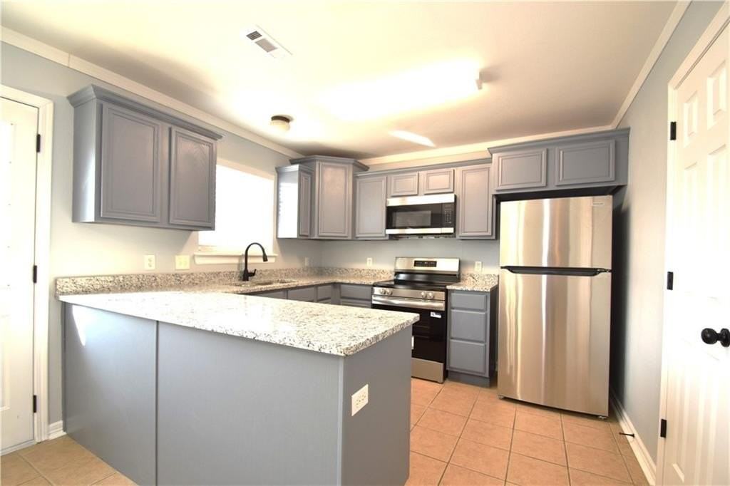 904 Sw Natchez Ct - Photo 7 of 22