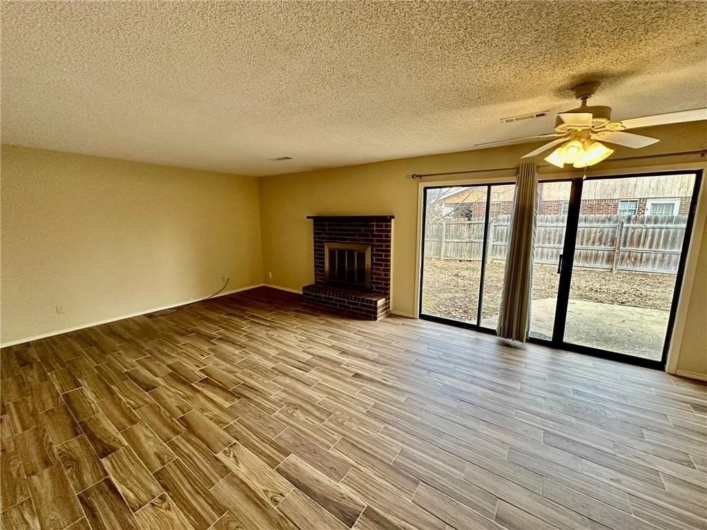 3507 W Beechwood Dr - Photo 2 of 21