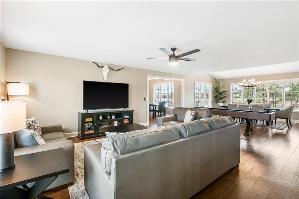 5307 S Bellview Rd - Photo 3 of 50