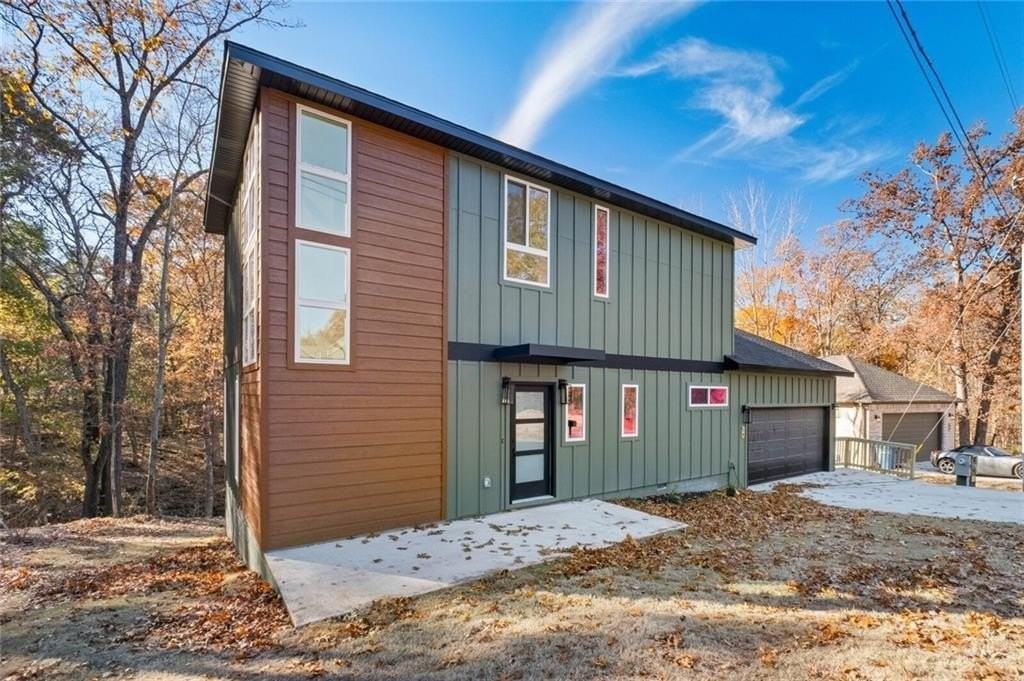 50 Thaxted Dr - Photo 3 of 26