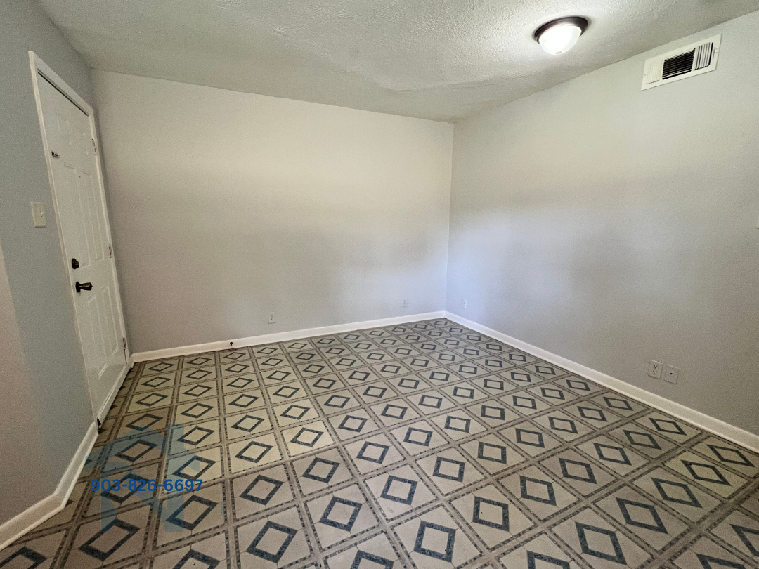 Valley View Apartments - Photo 3 of 6