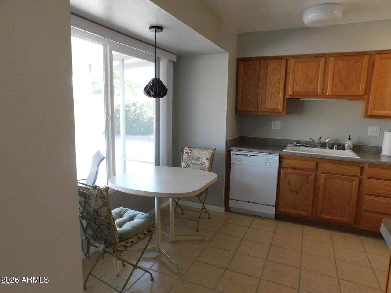 10414 W Signal Butte Cir - Photo 6 of 10