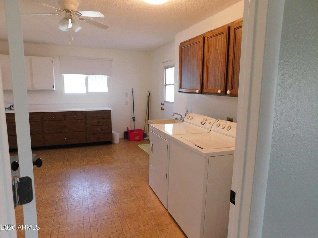 10414 W Signal Butte Cir - Photo 7 of 10