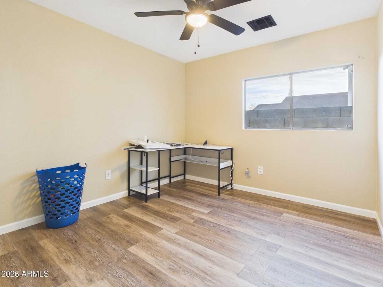 11534 W Bloomfield Rd - Photo 6 of 9