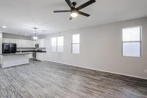 18009 W Sunnyslope Ln - Photo 6 of 27