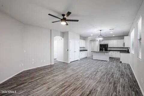 18009 W Sunnyslope Ln - Photo 7 of 27