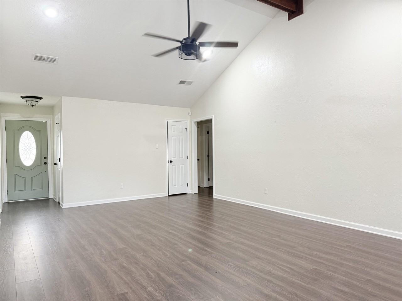 9340 Landis Dr - Photo 6 of 18