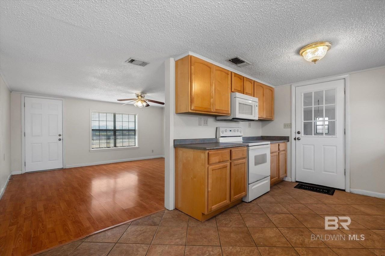 3034 Deere Creek Rd - Photo 7 of 22