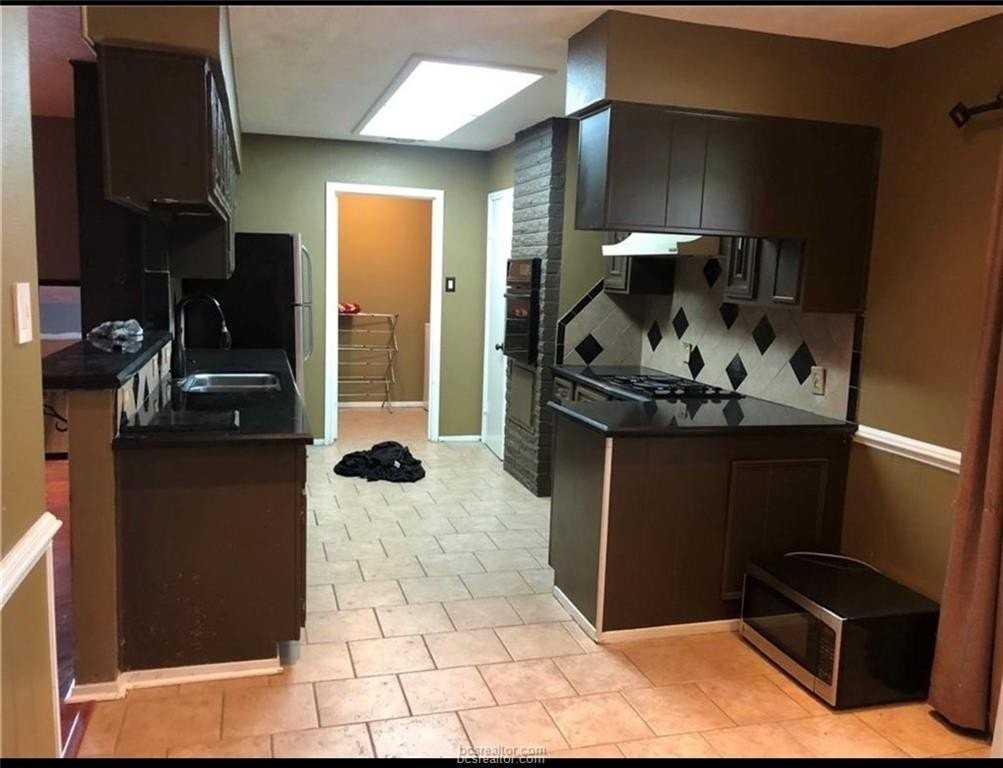 3700 Stillmeadow Dr - Photo 2 of 23