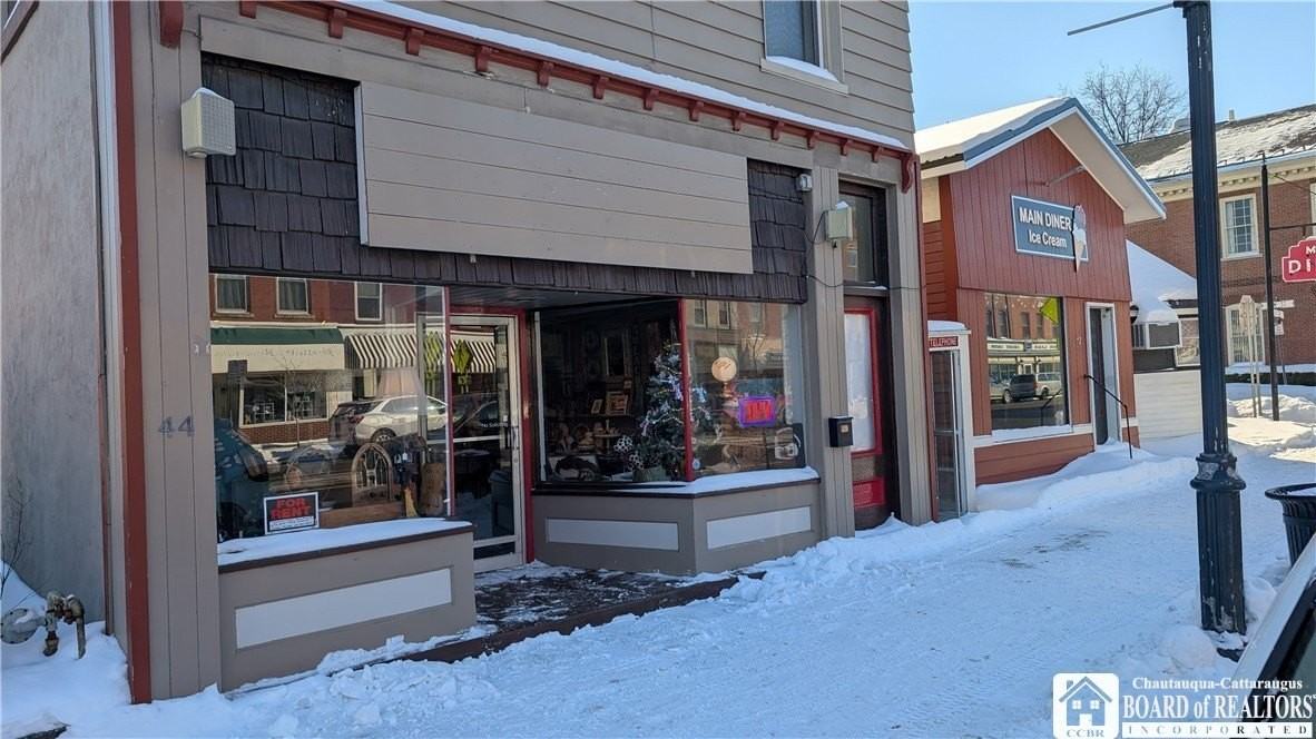 44 E Main St - Photo 2 of 9