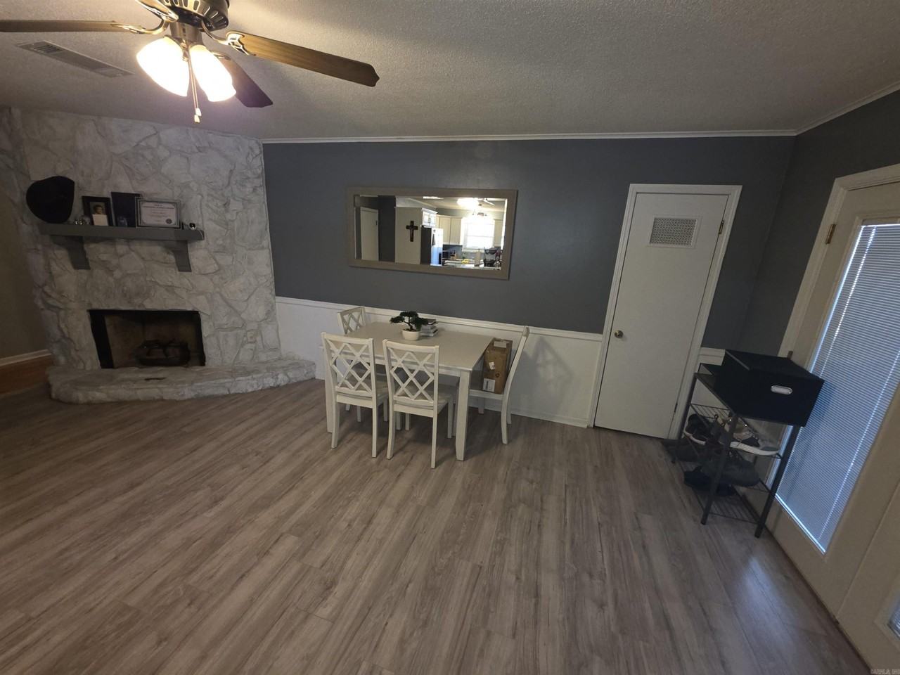 102 Arapaho Pl - Photo 3 of 15