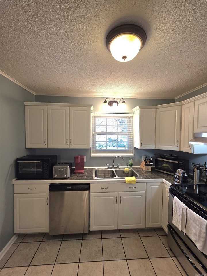 102 Arapaho Pl - Photo 5 of 15