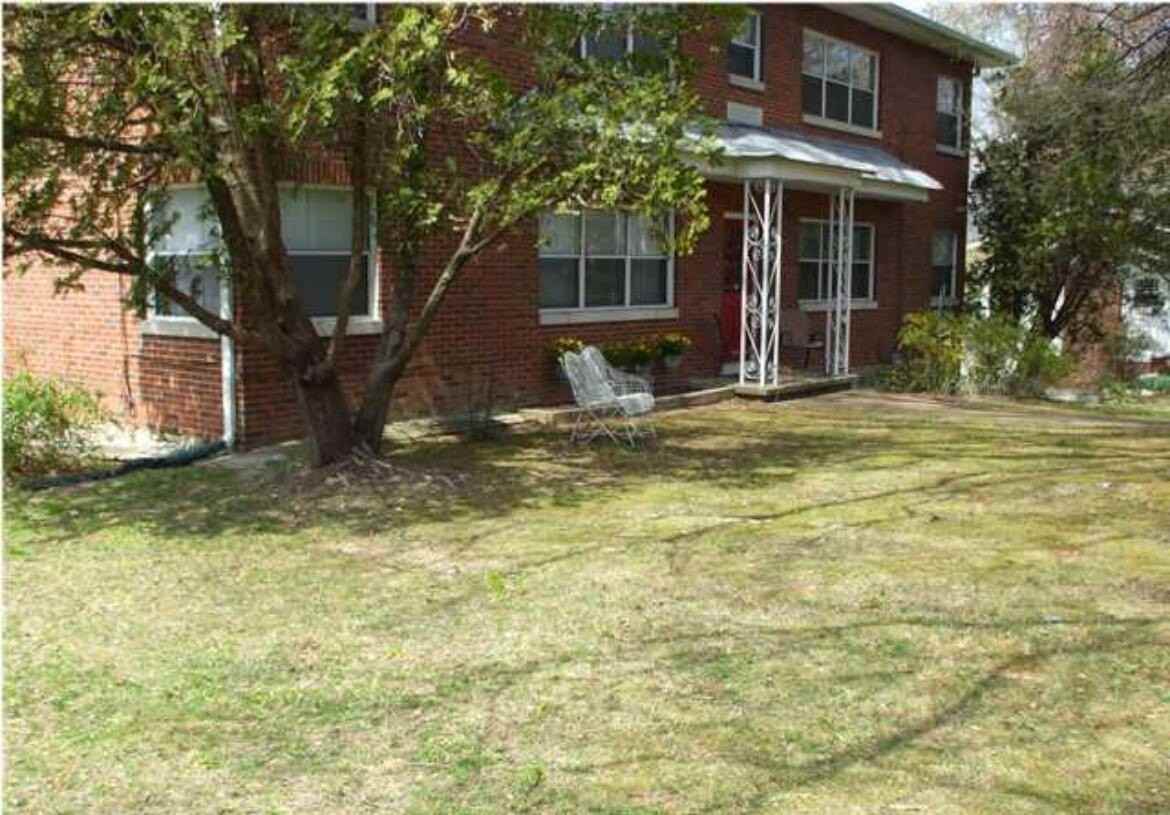 Tacoma Ave - Photo 2 of 7