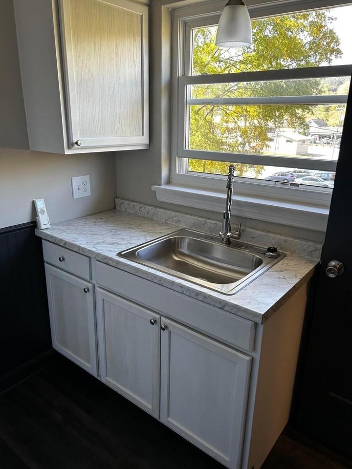 Tacoma Ave - Photo 6 of 7