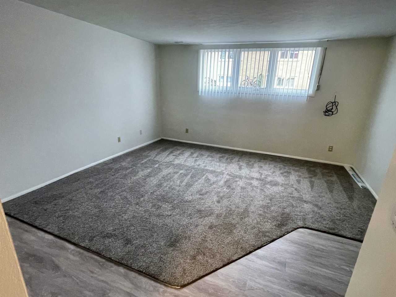 3003 28th St - Photo 2 of 7