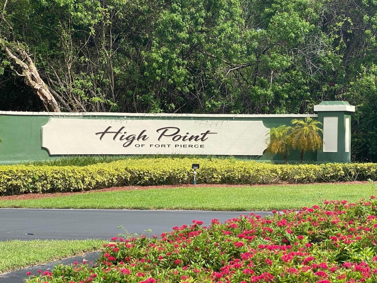 533 S Lakes End Dr - Photo 3 of 26