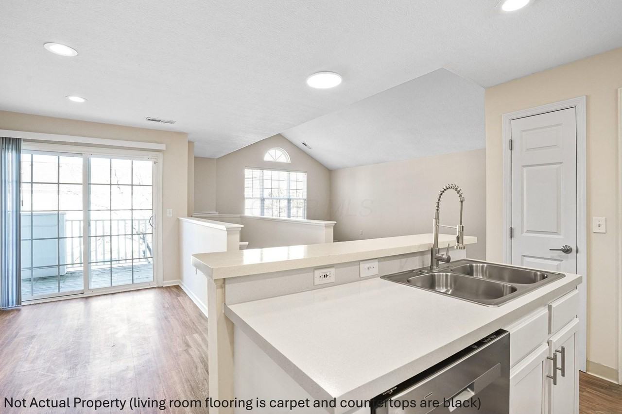 4947 Stratford Pine Ln - Photo 6 of 37