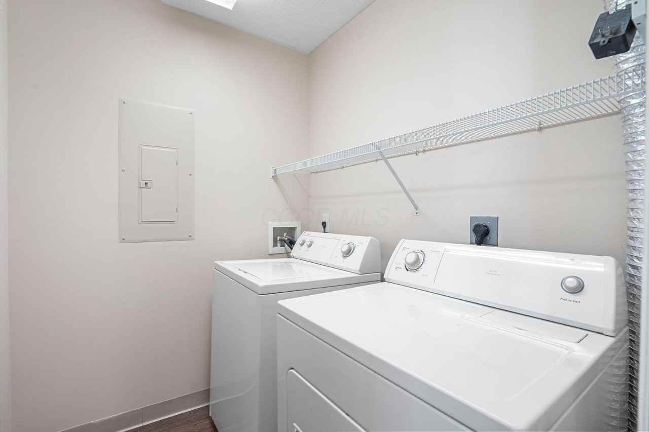 4947 Stratford Pine Ln - Photo 7 of 37