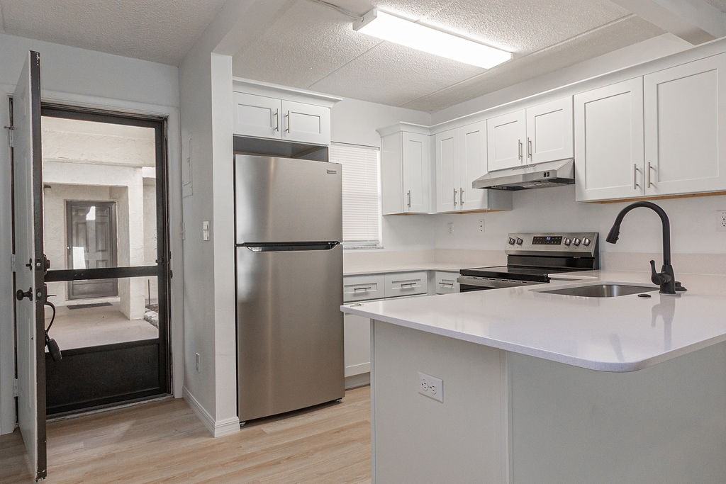 100 East Kentucky Avenue - 1Unit H6 #1 - Photo 4 of 17