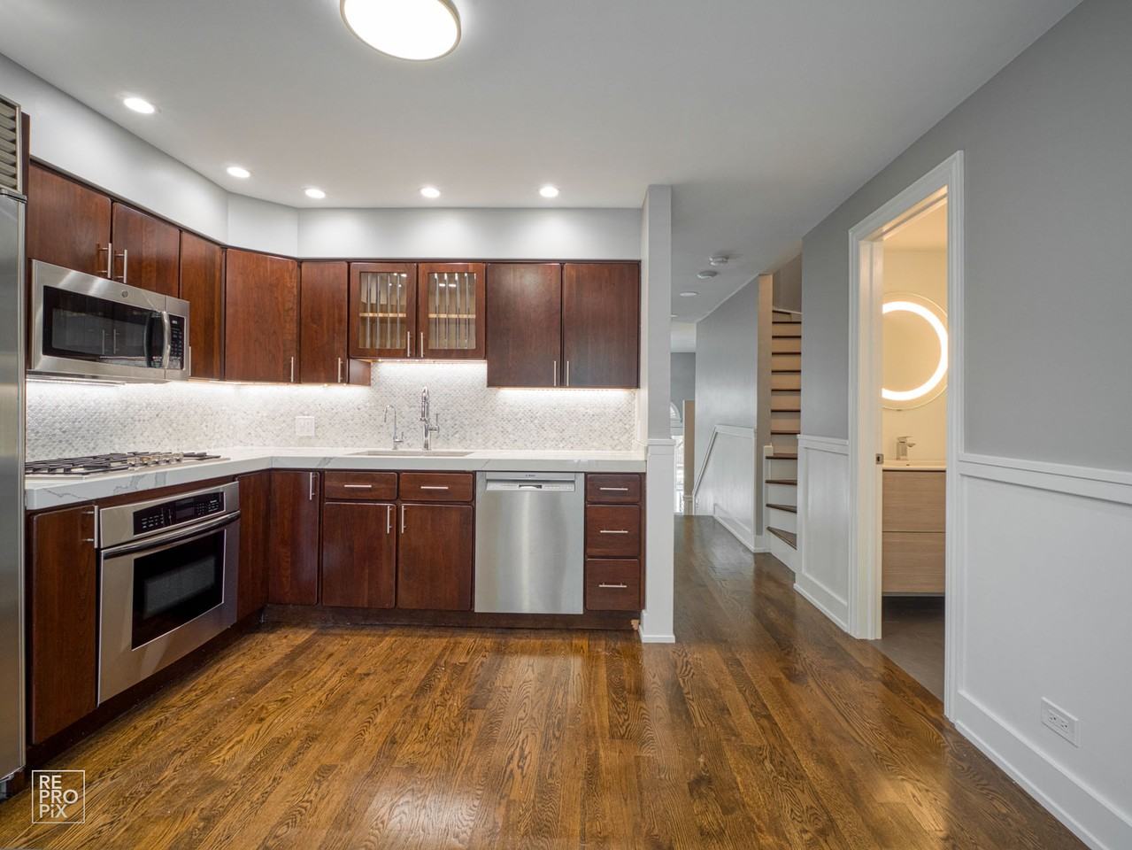 1902 N Kenmore Ave #1 - Photo 5 of 20