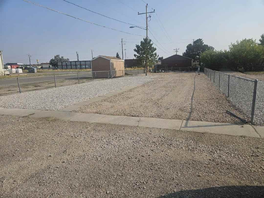 501 Koontz - Photo 2 of 3