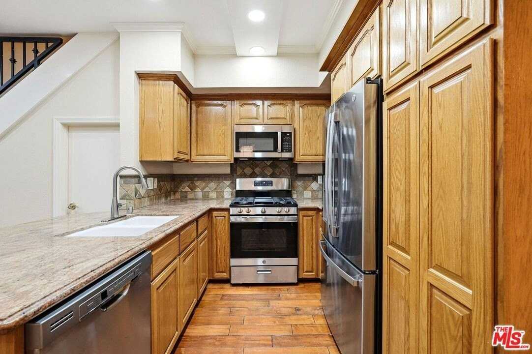 2406 Aviation Blvd Unit C #C - Photo 4 of 31