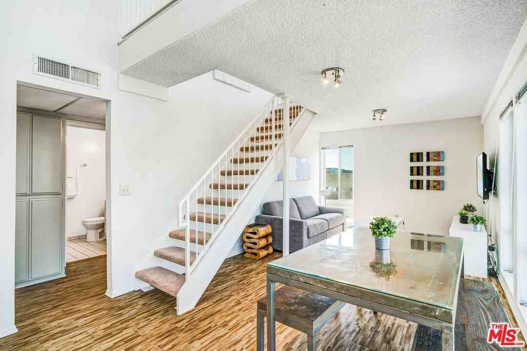 3600 Bagley Ave Apt 301 #301 - Photo 5 of 28