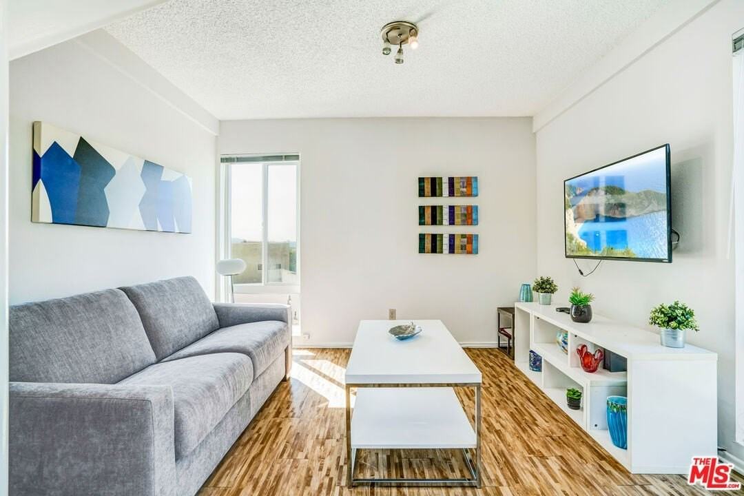 3600 Bagley Ave Apt 301 #301 - Photo 6 of 28