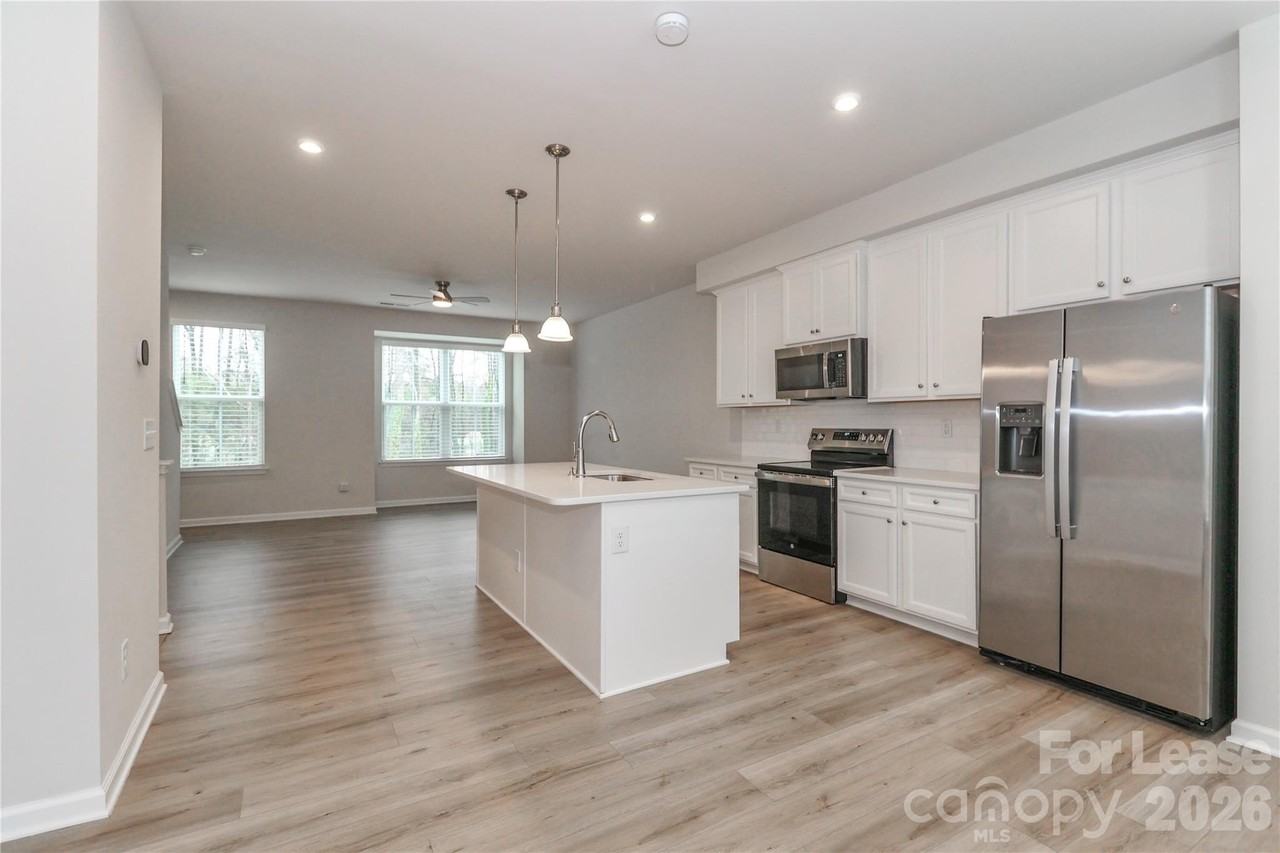 5038 Springarn Ct - Photo 3 of 47